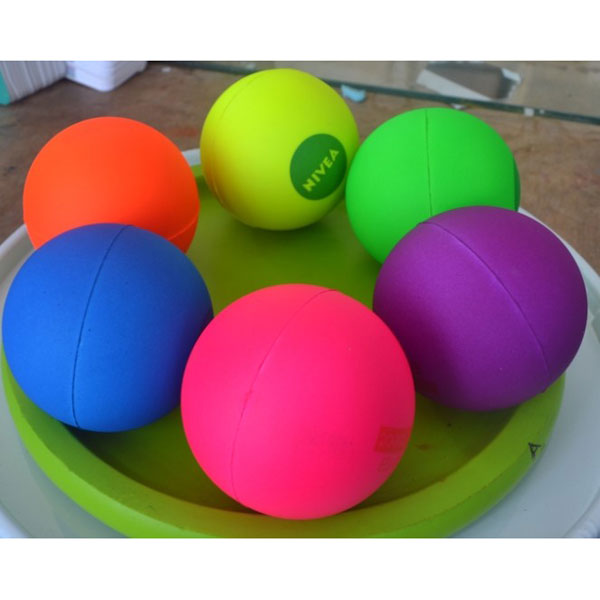 Was sind die Faktoren, die die Qualität der PU -Spielzeugfarbe beeinflussen?
